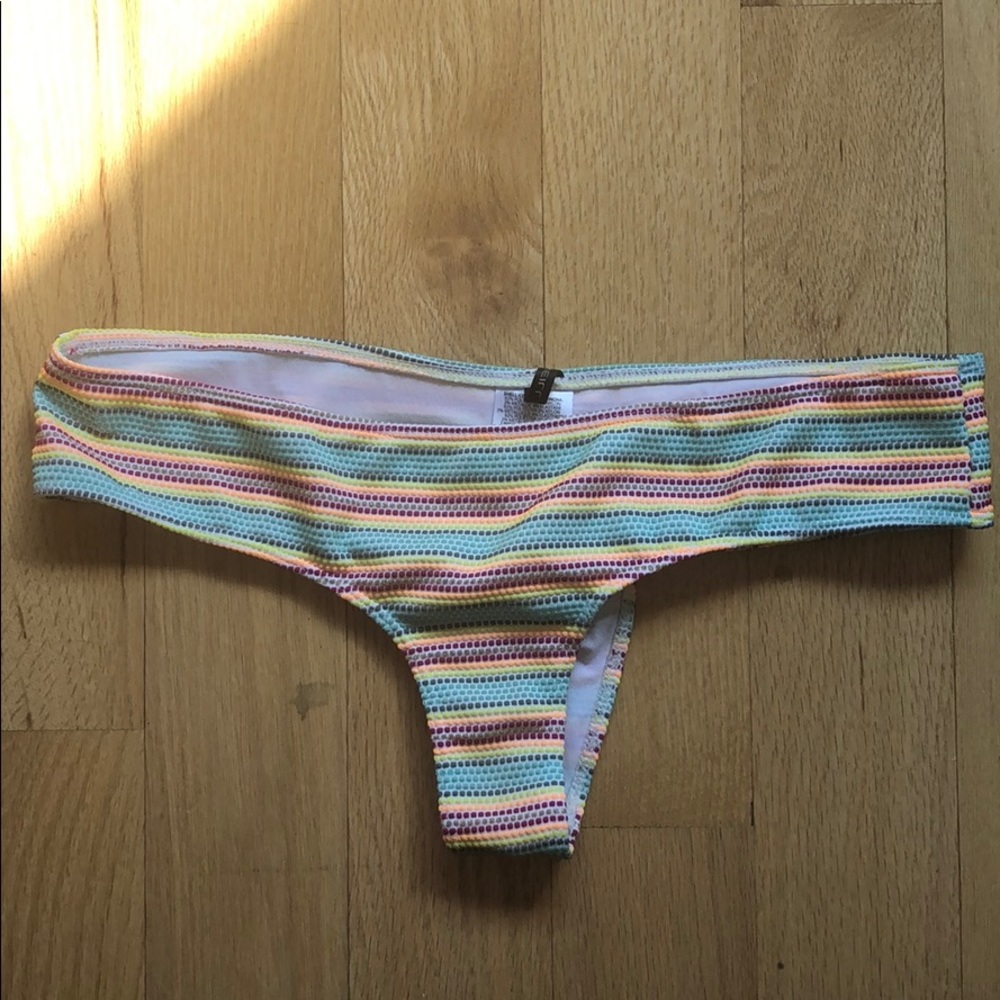 O’Neill cheeky bathing suit bottom